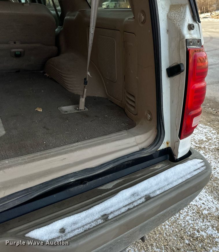 image for item DV0576 2000 Ford  Expedition SUV