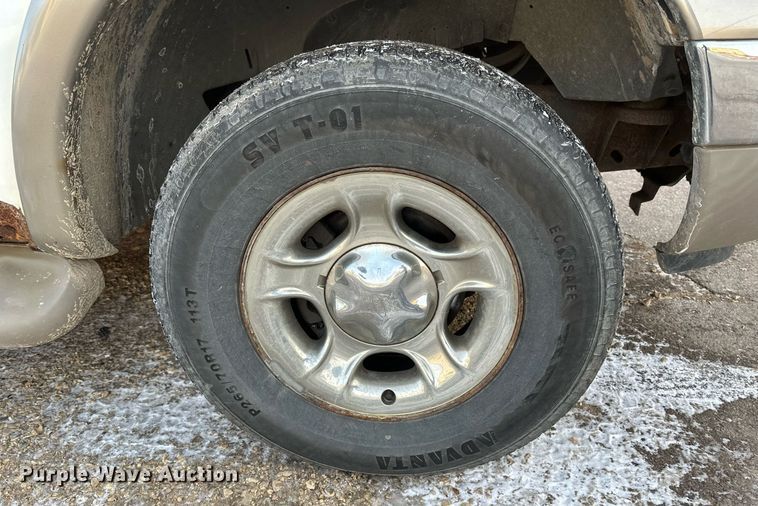 image for item DV0576 2000 Ford  Expedition SUV