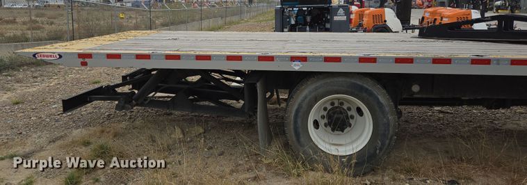 image for item DV1264 2022 Freightliner M2 106 rollback truck