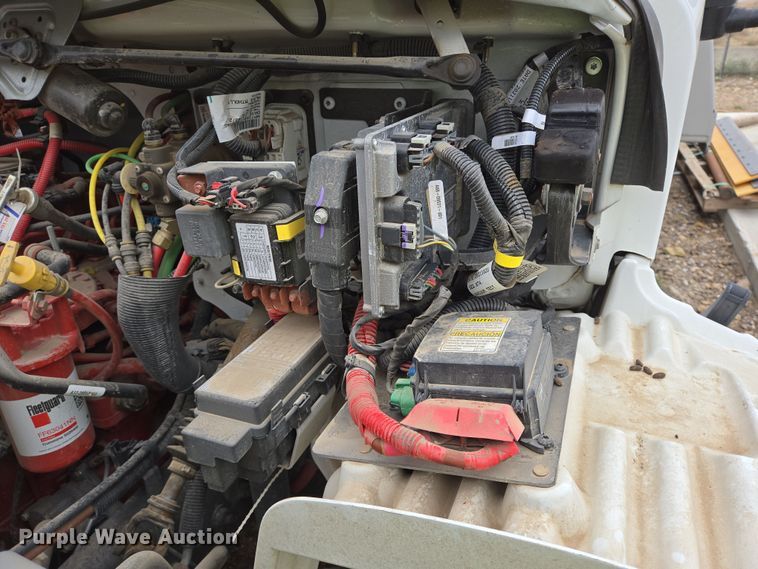 image for item DV1264 2022 Freightliner M2 106 rollback truck