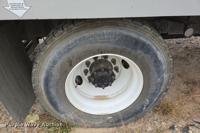 image for item DV1264 2022 Freightliner M2 106 rollback truck