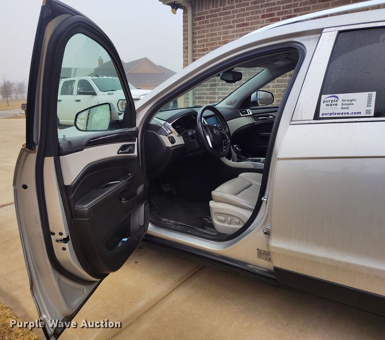 image for item DV6660 2014 Cadillac SRX SUV