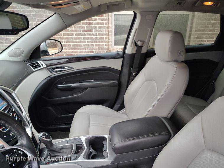 image for item DV6660 2014 Cadillac SRX SUV