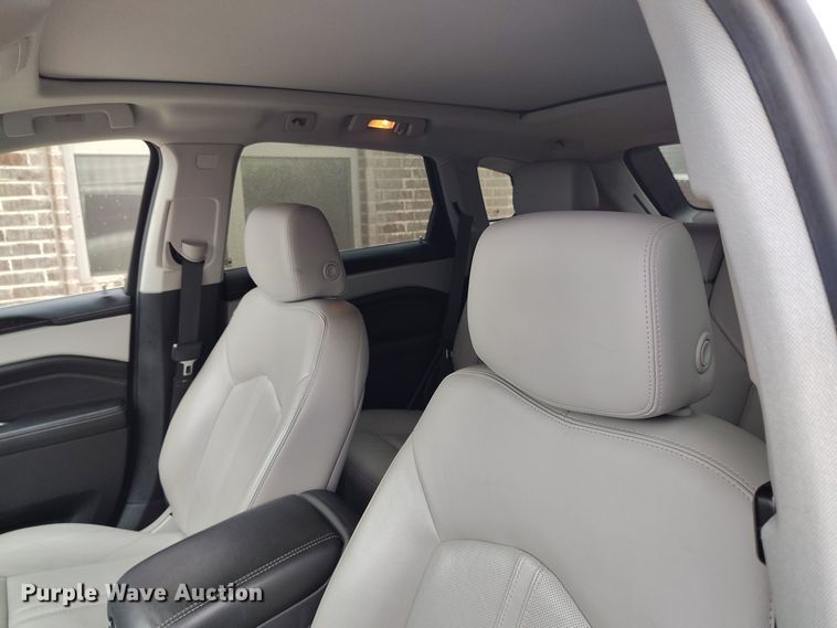 image for item DV6660 2014 Cadillac SRX SUV