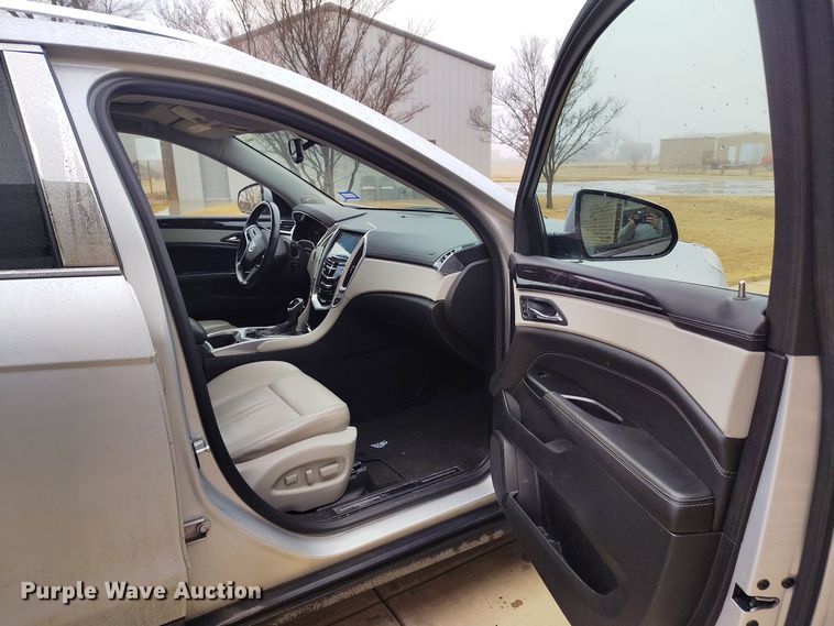 image for item DV6660 2014 Cadillac SRX SUV