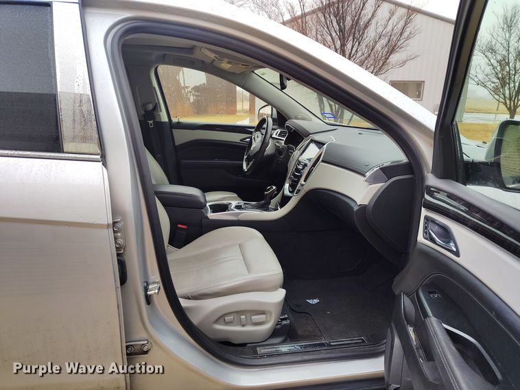 image for item DV6660 2014 Cadillac SRX SUV