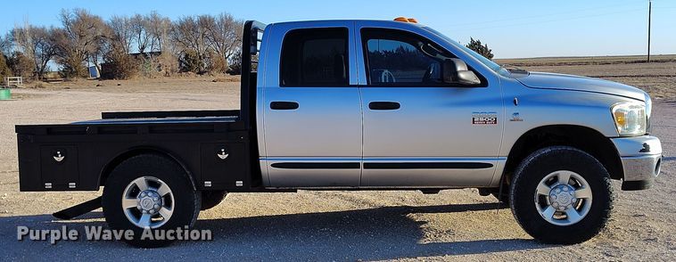 image for item DV6669 2007 Dodge  Ram 2500 Quad Cab flatbed truck