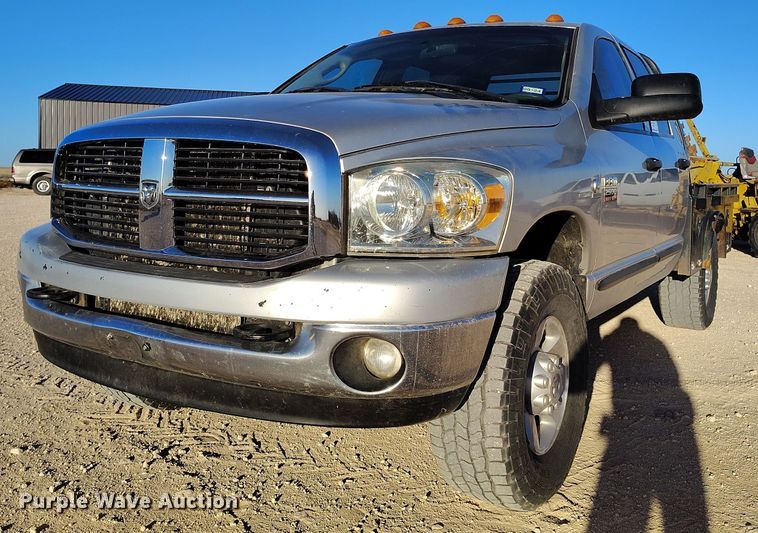 image for item DV6669 2007 Dodge  Ram 2500 Quad Cab flatbed truck
