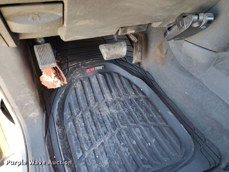 image for item DV6669 2007 Dodge  Ram 2500 Quad Cab flatbed truck