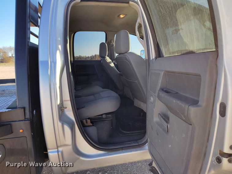 image for item DV6669 2007 Dodge  Ram 2500 Quad Cab flatbed truck