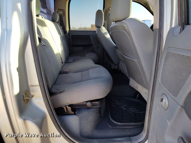 image for item DV6669 2007 Dodge  Ram 2500 Quad Cab flatbed truck