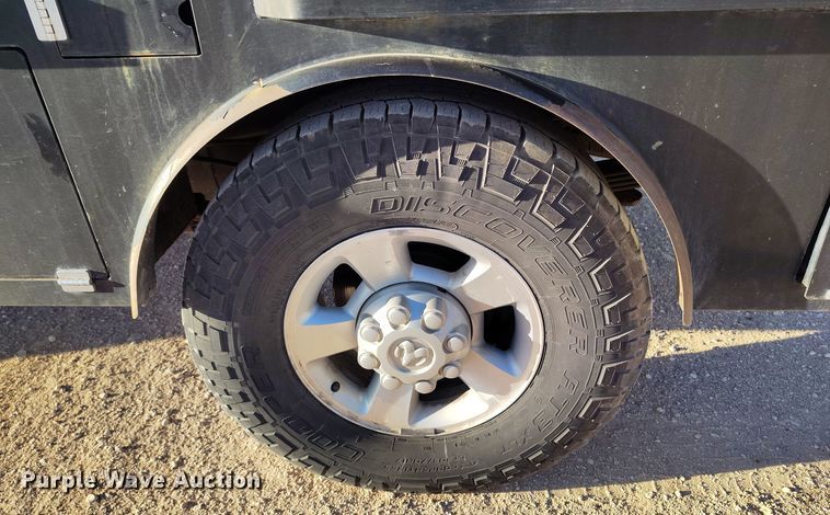 image for item DV6669 2007 Dodge  Ram 2500 Quad Cab flatbed truck