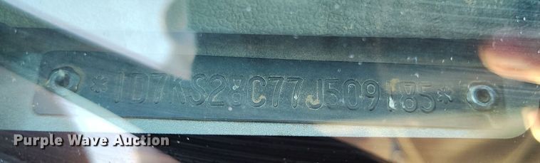 image for item DV6669 2007 Dodge  Ram 2500 Quad Cab flatbed truck