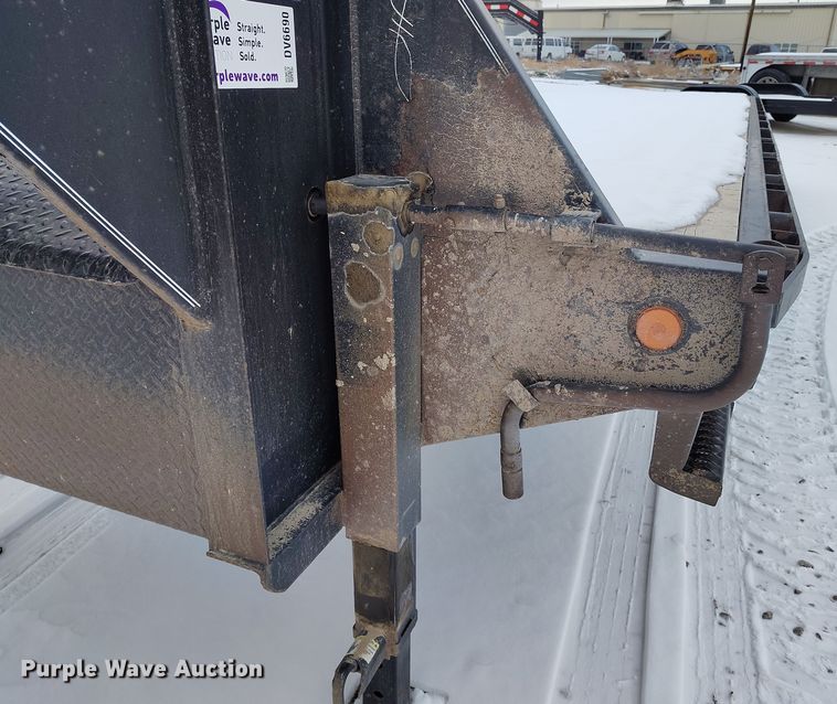 image for item DV6690 2015 PJ equipment trailer