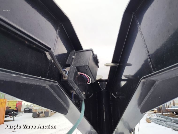 image for item DV6690 2015 PJ equipment trailer