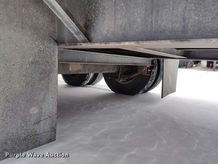 image for item DV6690 2015 PJ equipment trailer