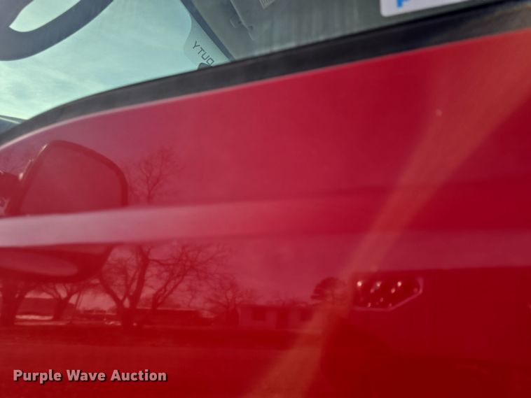 image for item DW2856 2003 Ford F450 Super Duty Crew Cab flatbed truck