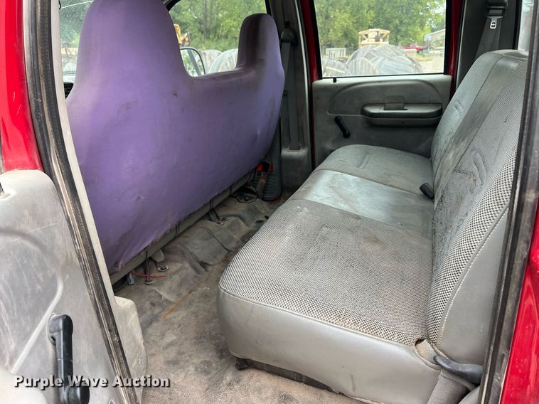 image for item DW2856 2003 Ford F450 Super Duty Crew Cab flatbed truck