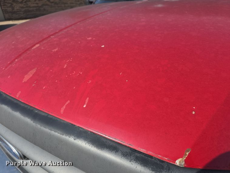 image for item DW2856 2003 Ford F450 Super Duty Crew Cab flatbed truck