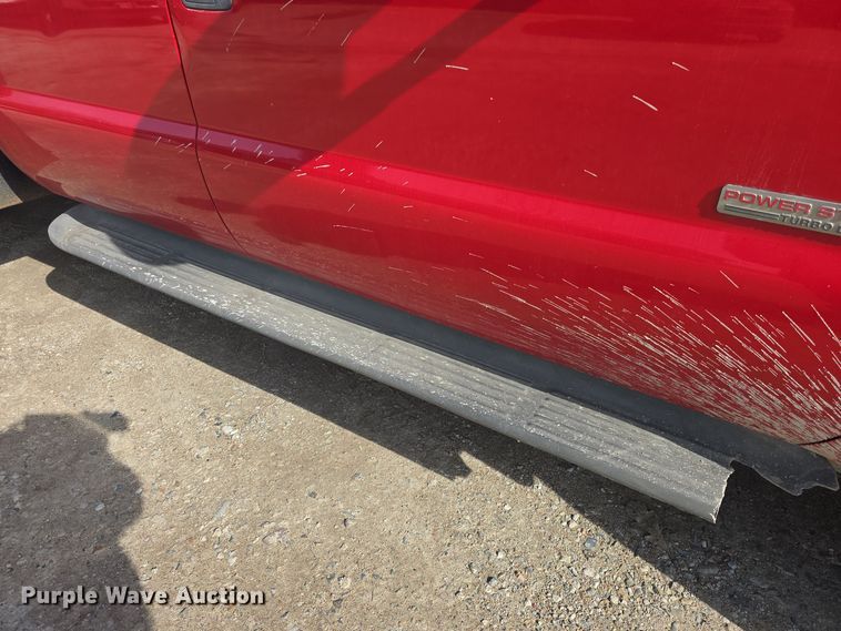 image for item DW2856 2003 Ford F450 Super Duty Crew Cab flatbed truck