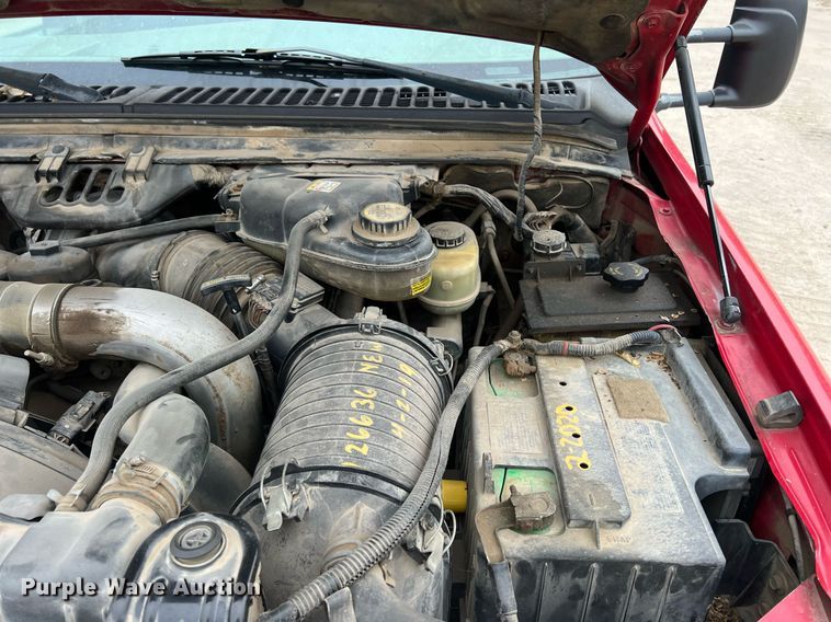 image for item DW2856 2003 Ford F450 Super Duty Crew Cab flatbed truck