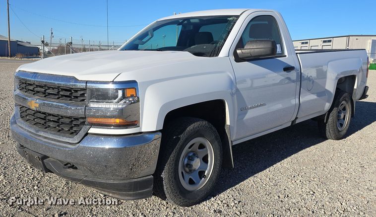 image for item DW3082 2016 Chevrolet Silverado 1500 pickup truck