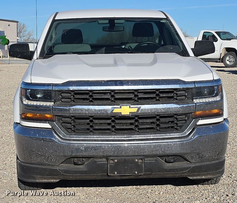 image for item DW3082 2016 Chevrolet Silverado 1500 pickup truck