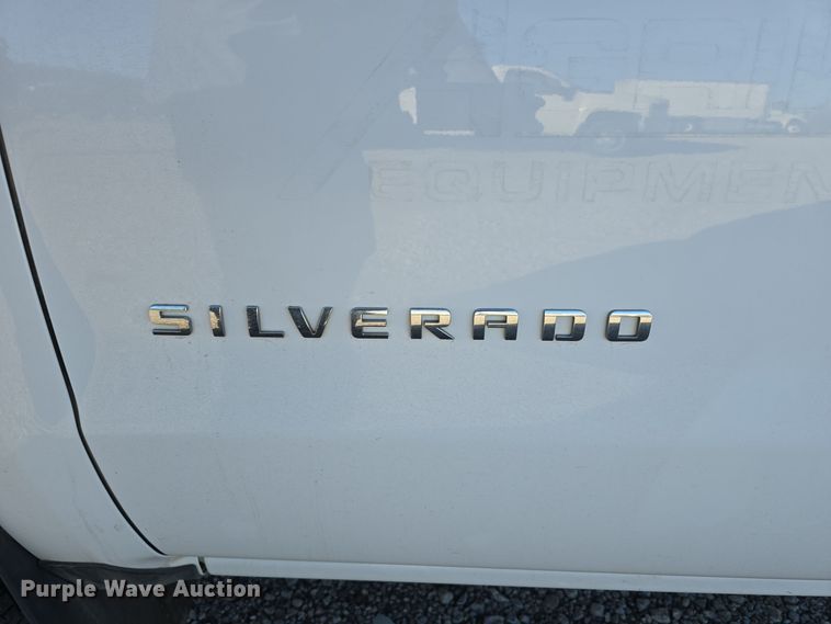 image for item DW3082 2016 Chevrolet Silverado 1500 pickup truck