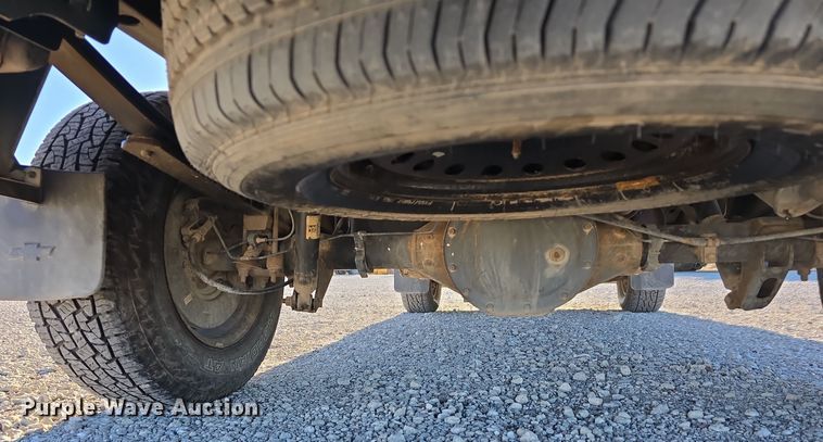 image for item DW3082 2016 Chevrolet Silverado 1500 pickup truck