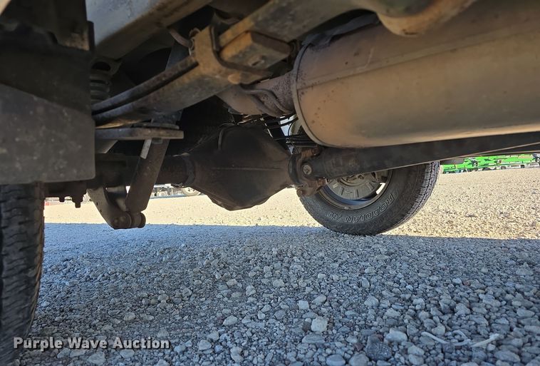 image for item DW3082 2016 Chevrolet Silverado 1500 pickup truck