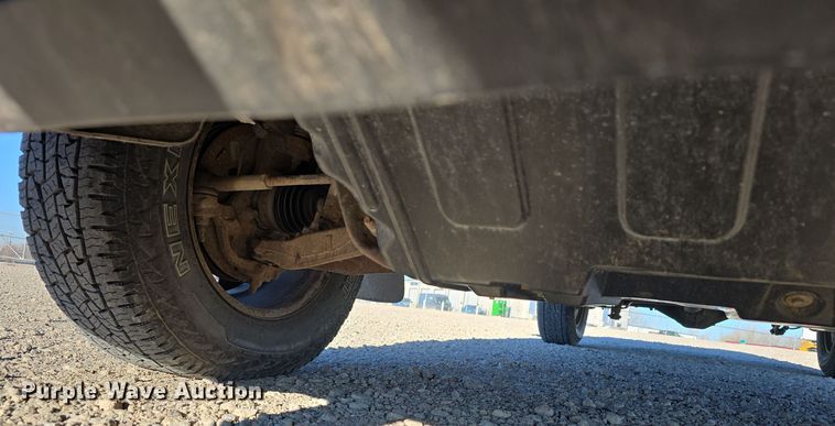 image for item DW3082 2016 Chevrolet Silverado 1500 pickup truck