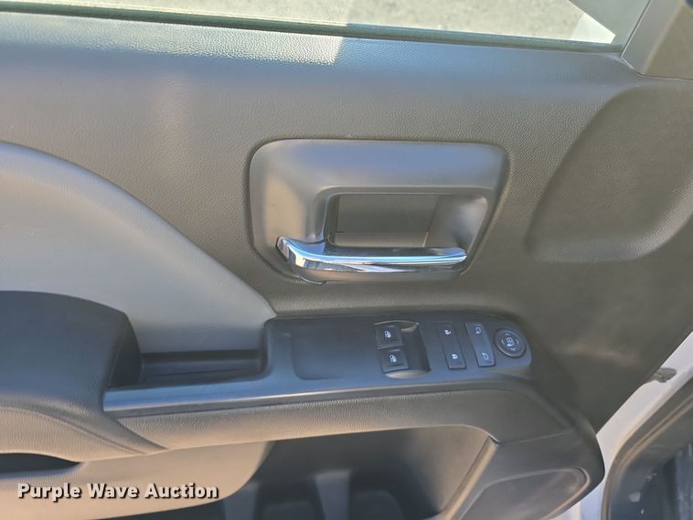 image for item DW3082 2016 Chevrolet Silverado 1500 pickup truck