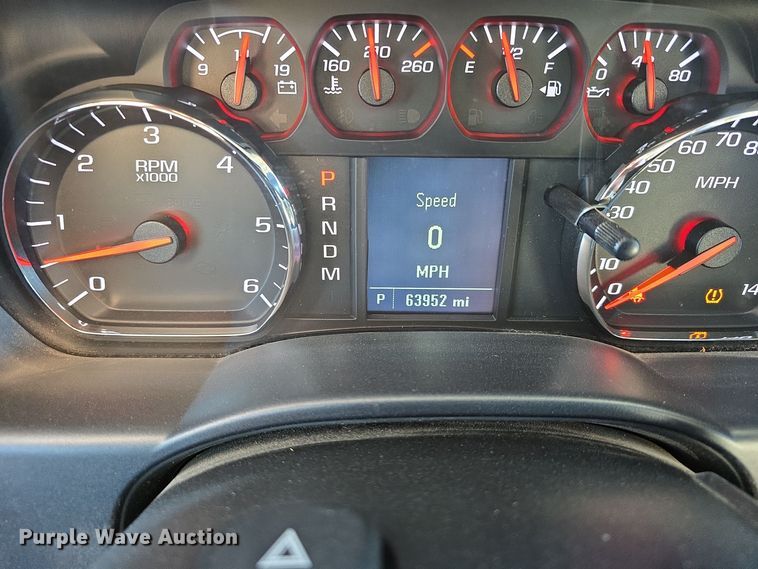 image for item DW3082 2016 Chevrolet Silverado 1500 pickup truck