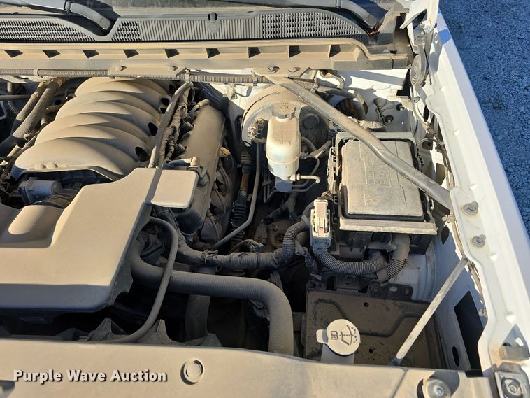 image for item DW3082 2016 Chevrolet Silverado 1500 pickup truck