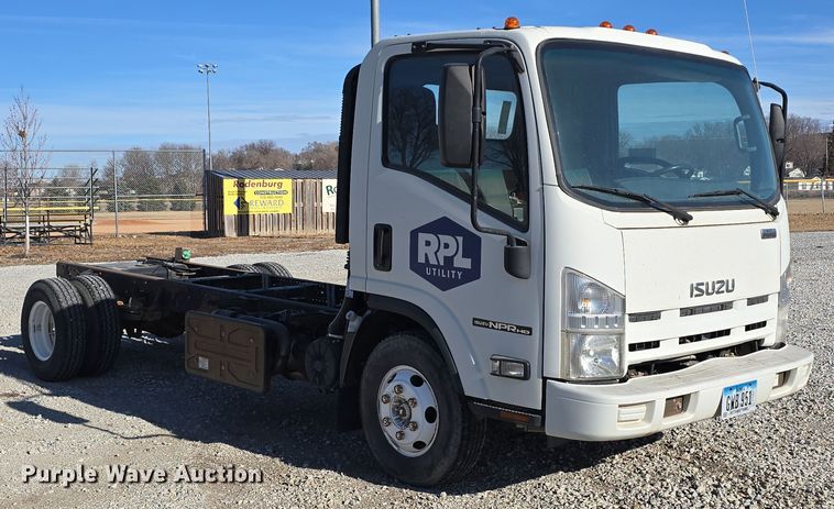 image for item DW3116 2014 Isuzu NPR HD truck cab and chassis