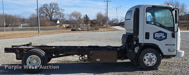 image for item DW3116 2014 Isuzu NPR HD truck cab and chassis