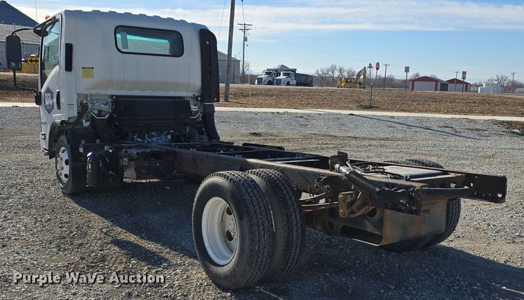 image for item DW3116 2014 Isuzu NPR HD truck cab and chassis