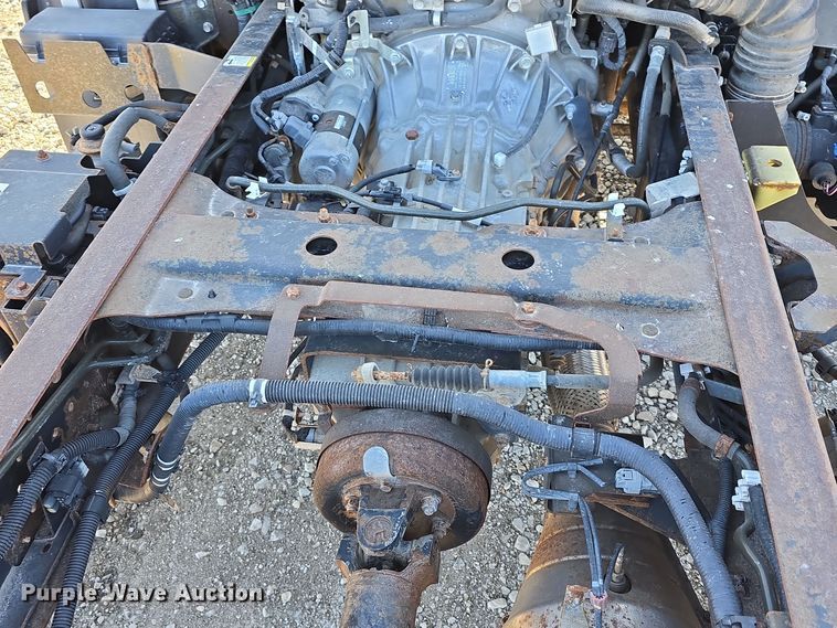 image for item DW3116 2014 Isuzu NPR HD truck cab and chassis