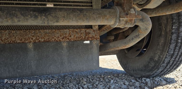 image for item DW3116 2014 Isuzu NPR HD truck cab and chassis