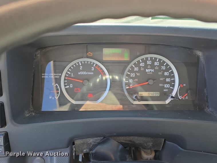 image for item DW3116 2014 Isuzu NPR HD truck cab and chassis