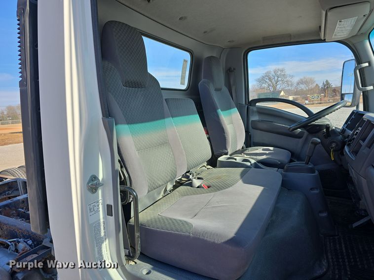 image for item DW3116 2014 Isuzu NPR HD truck cab and chassis