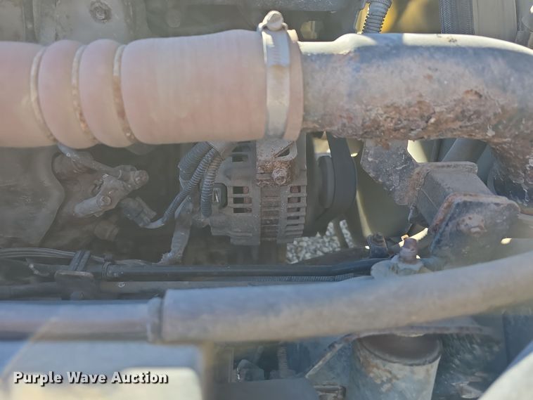 image for item DW3116 2014 Isuzu NPR HD truck cab and chassis