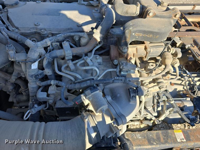 image for item DW3116 2014 Isuzu NPR HD truck cab and chassis