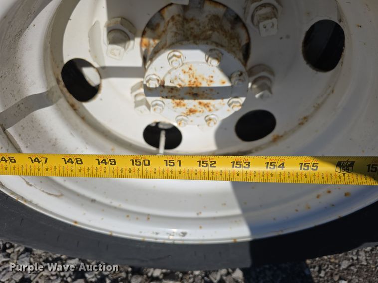 image for item DW3116 2014 Isuzu NPR HD truck cab and chassis