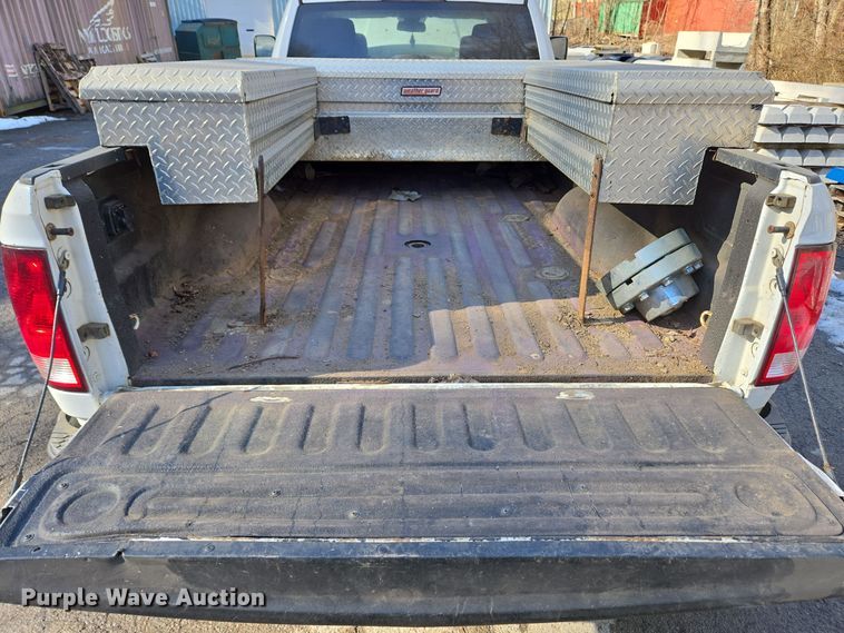 image for item EC3987 2014 Dodge Ram 3500 Crew Cab pickup truck