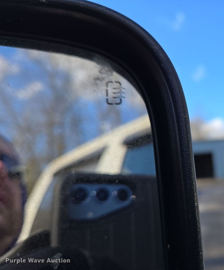 image for item EC3987 2014 Dodge Ram 3500 Crew Cab pickup truck