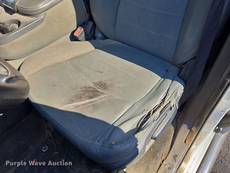 image for item EC3987 2014 Dodge Ram 3500 Crew Cab pickup truck