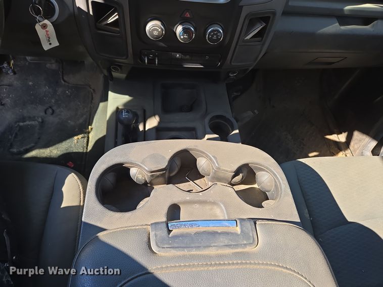 image for item EC3987 2014 Dodge Ram 3500 Crew Cab pickup truck