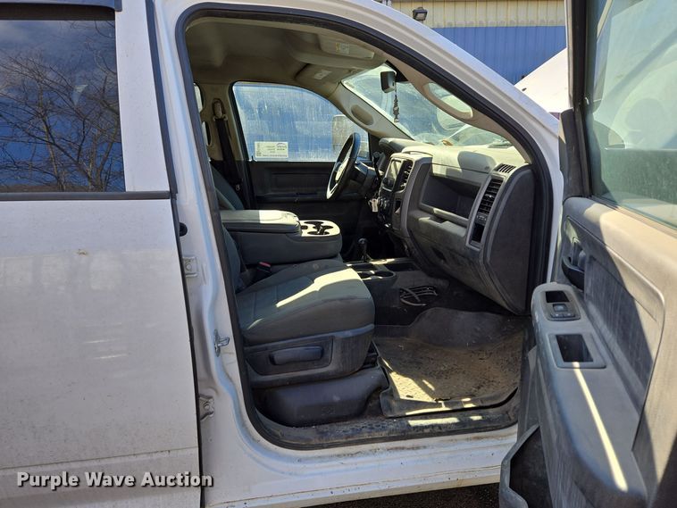 image for item EC3987 2014 Dodge Ram 3500 Crew Cab pickup truck