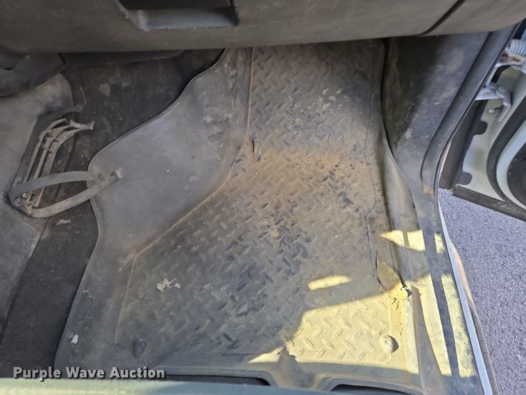 image for item EC3987 2014 Dodge Ram 3500 Crew Cab pickup truck